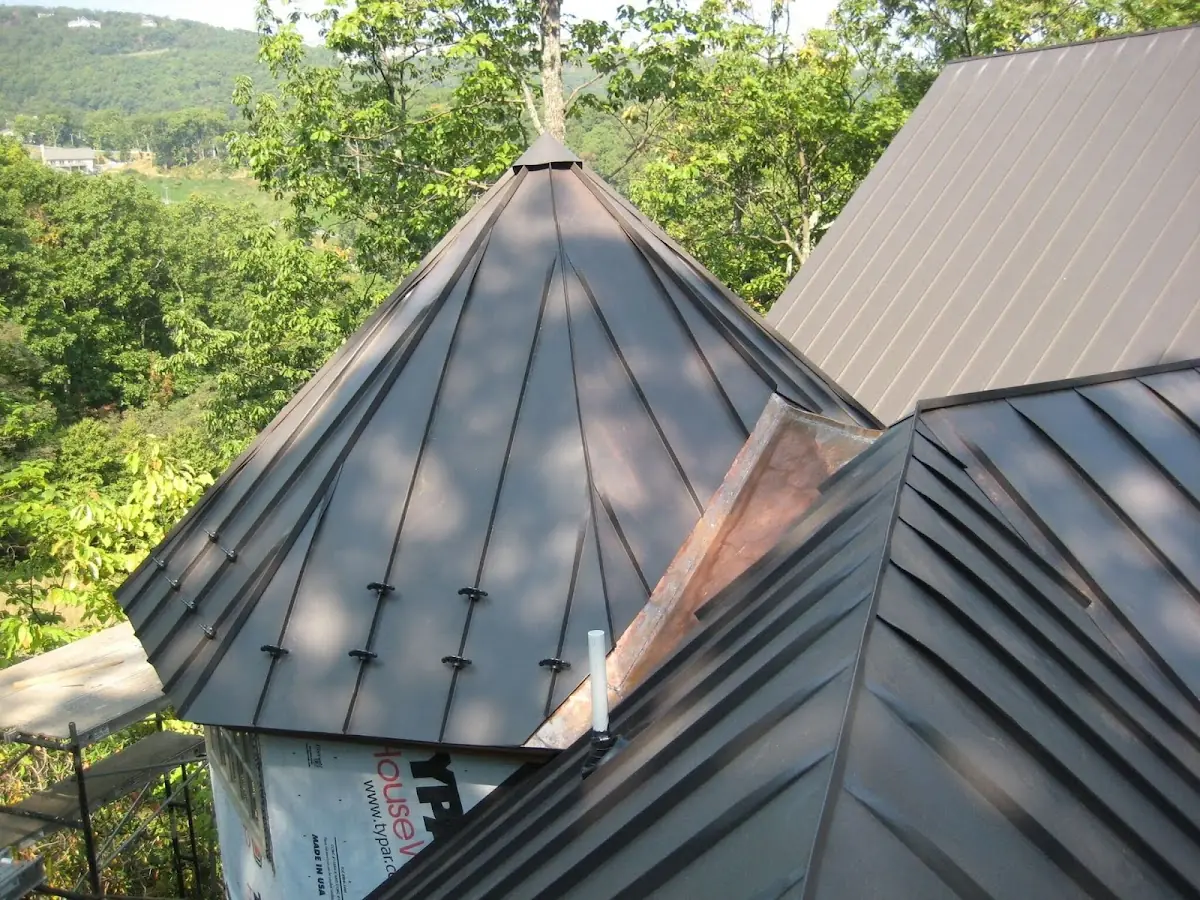 Professional Roof Tarp Installation by Craftsman Roofing in Orland